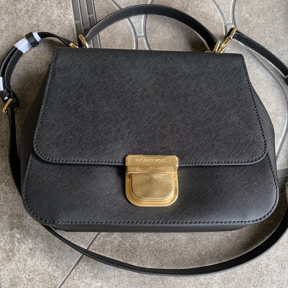 Michael Kors Bridgette MD TH Messenger Black - Picture 16 of 16
